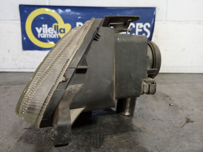 Recambio de faro derecho para citroen saxo 1.6 vts referencia OEM IAM   