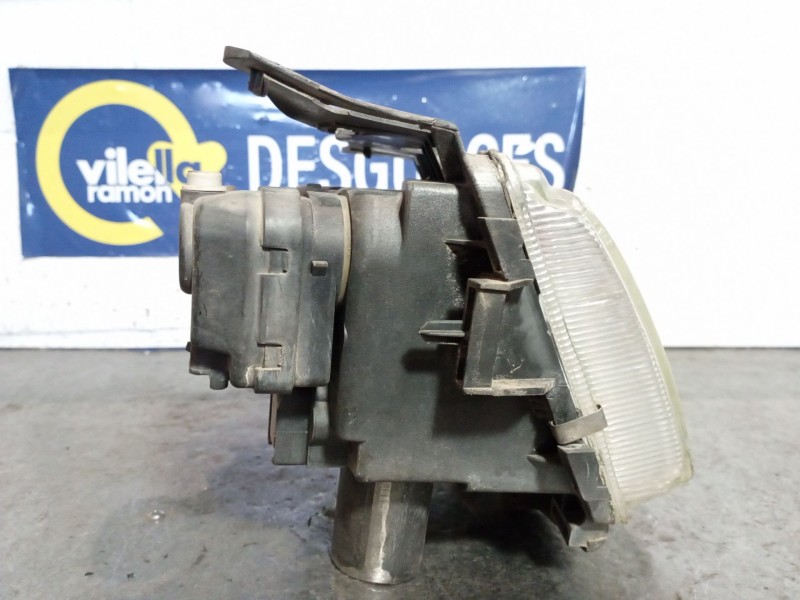 Recambio de faro derecho para citroen saxo 1.6 vts referencia OEM IAM   