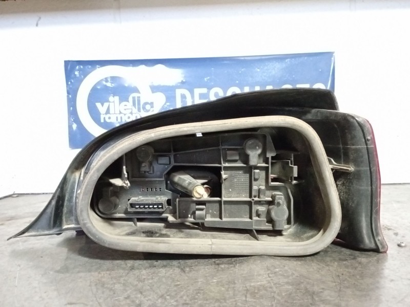 Recambio de piloto trasero izquierdo para citroen saxo 1.6 vts referencia OEM IAM   