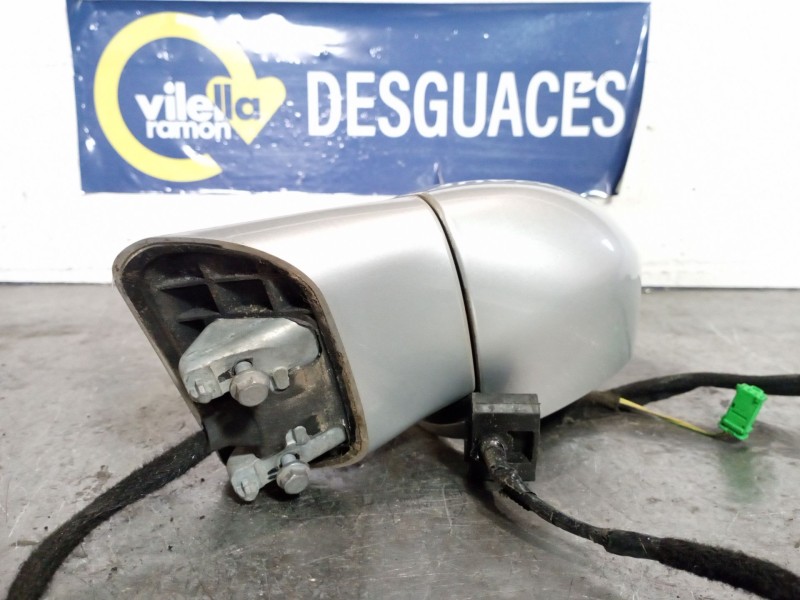 Recambio de retrovisor derecho para citroen c4 sedan collection referencia OEM IAM ELECTRIC  