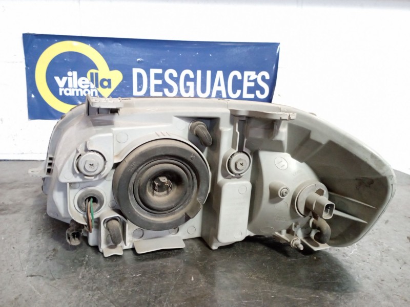 Recambio de faro derecho para chevrolet aveo 1.4 cat referencia OEM IAM   