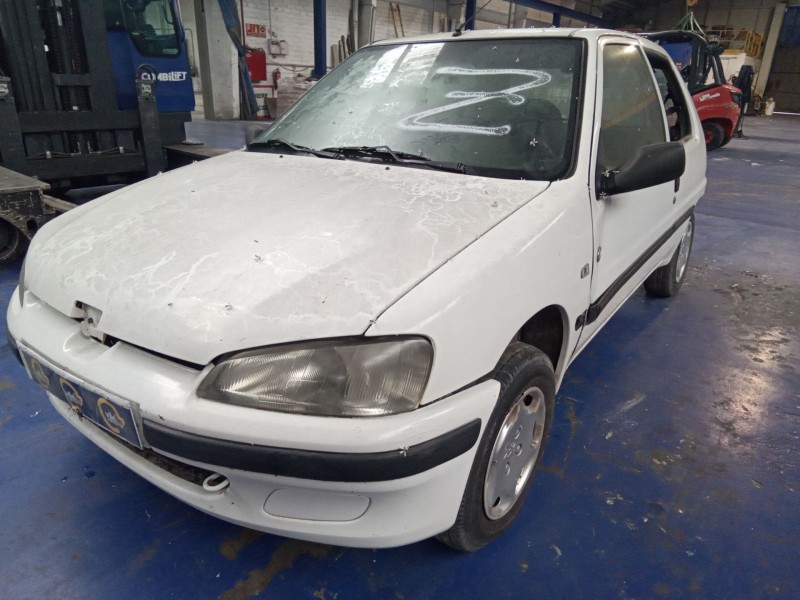 peugeot 106 (s2) del año 2000
