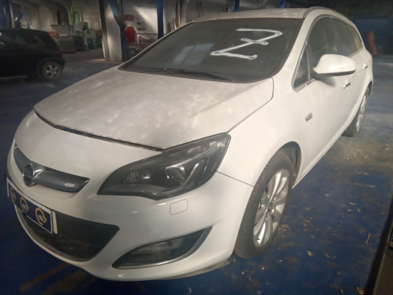 opel astra j sports tourer (08.2010)  | ... del año 2013