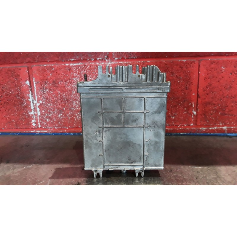 Recambio de centralita motor uce para volkswagen passat berlina (3b2) 1.9 tdi | 0.96 - ... 1.9 tdi | 0.96 - ... referencia OEM I