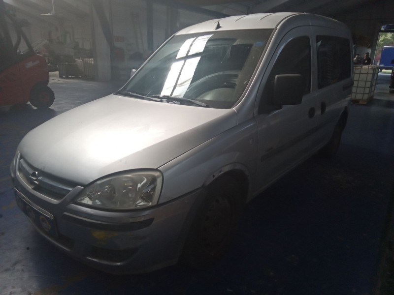 opel combo (corsa c) del año 2004