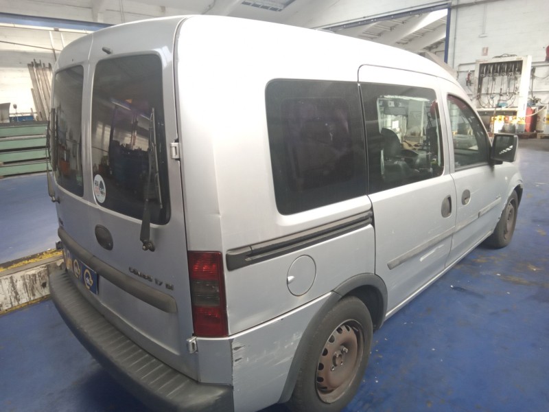 opel combo (corsa c) del año 2004