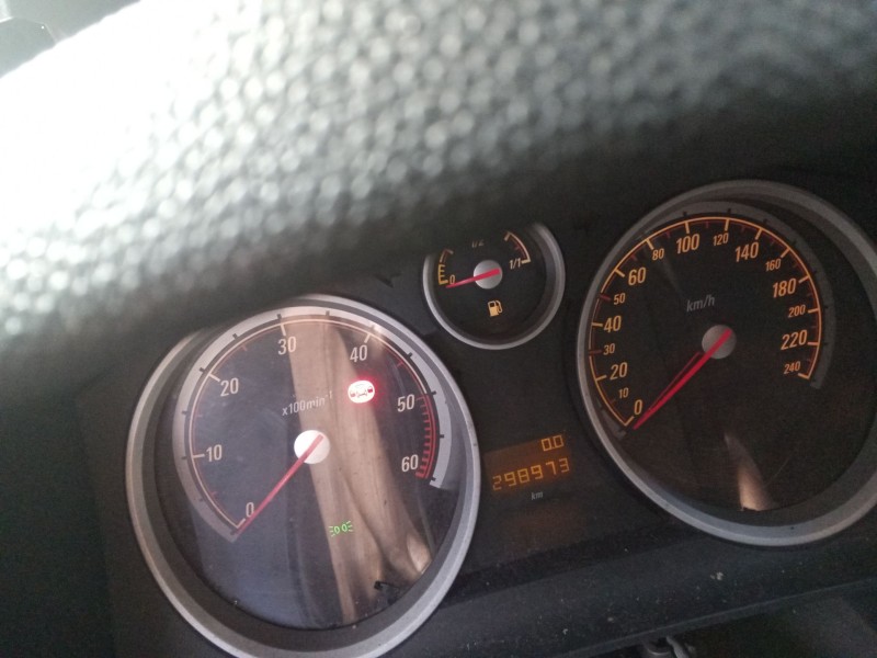opel astra h berlina del año 2004