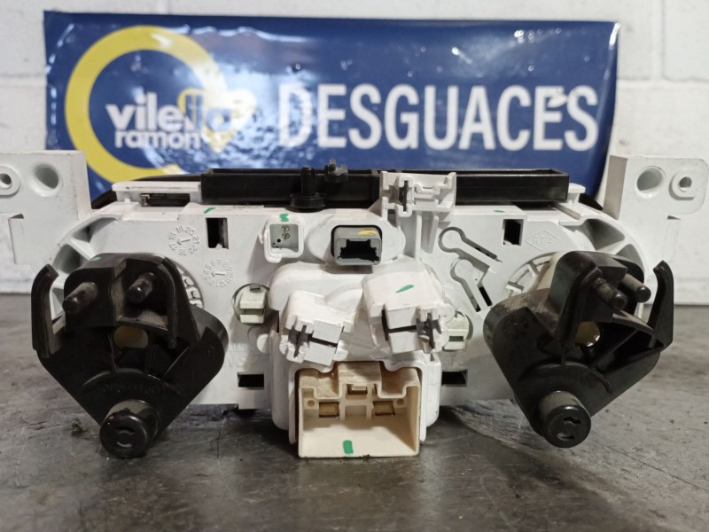 Recambio de mando calefaccion aire acondicionado para dacia dokker ambiance referencia OEM IAM 5W104 5P3743000 