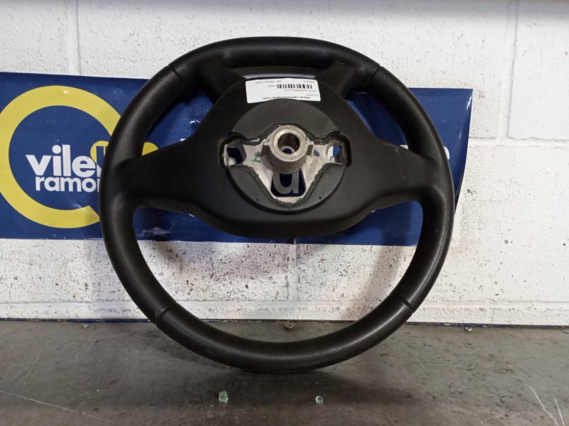 Recambio de volante para dacia dokker ambiance referencia OEM IAM 484001085R  