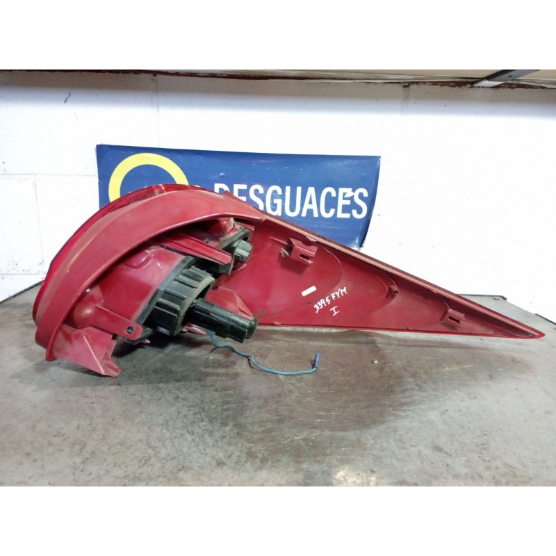 Recambio de piloto trasero izquierdo para peugeot 207 sw confort 1.4 vti 16v 95 referencia OEM IAM   