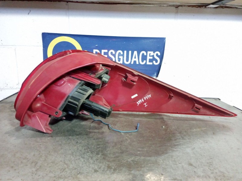 Recambio de piloto trasero izquierdo para peugeot 207 sw confort 1.4 vti 16v 95 referencia OEM IAM   