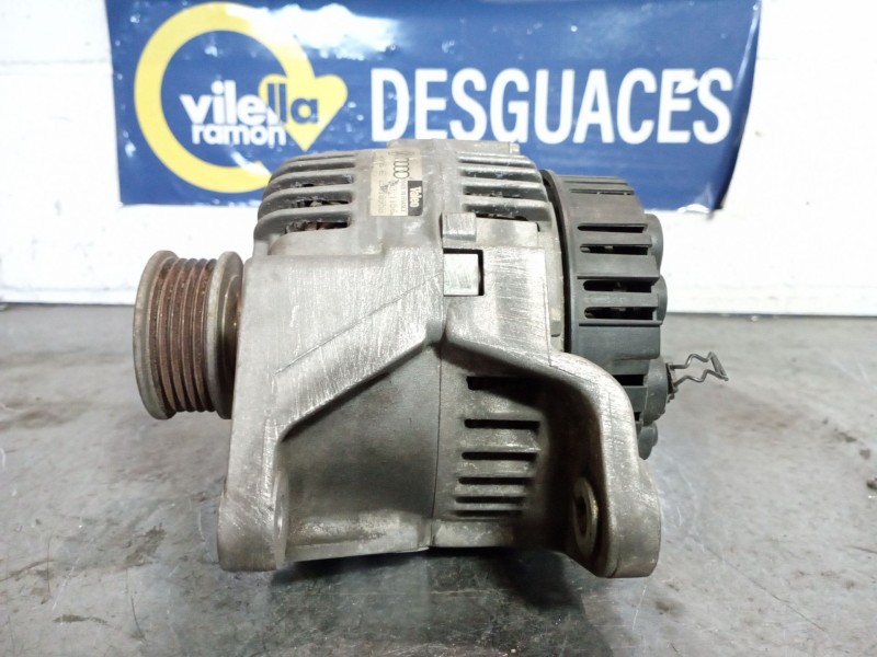 Recambio de alternador para audi a4 berlina (b5) 1.8 referencia OEM IAM A13VI156 058903016E 14V 90A
