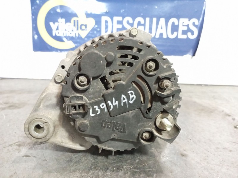 Recambio de alternador para audi a4 berlina (b5) 1.8 referencia OEM IAM A13VI156 058903016E 14V 90A