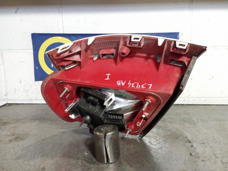 Recambio de piloto trasero izquierdo para audi a4 berlina (b5) 1.8 referencia OEM IAM   