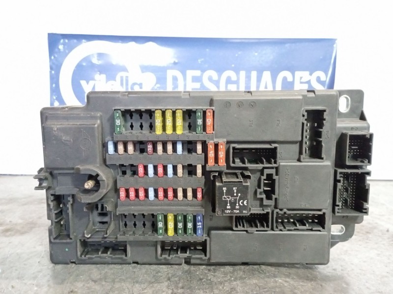 Recambio de caja reles fusibles para bmw mini (r56) one referencia OEM IAM 519303218  