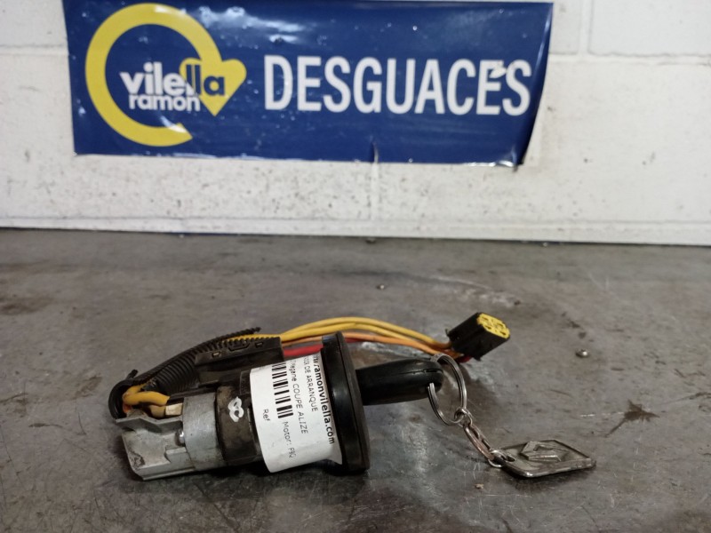 Recambio de conmutador de arranque para renault megane coupe alize 1.9dti referencia OEM IAM   