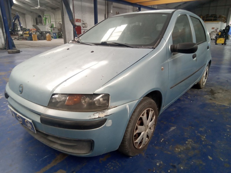fiat punto berlina (188) del año 2000