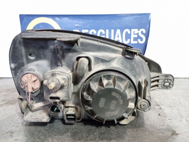 Recambio de faro izquierdo para hyundai santa fe (sm) 2.0 gls crdi 4x4 referencia OEM IAM   