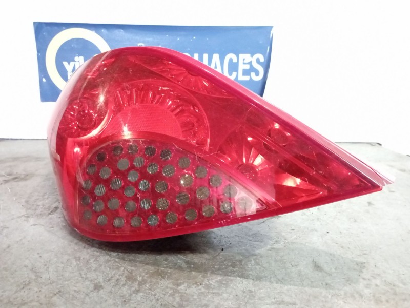 Recambio de piloto trasero izquierdo para peugeot 207 referencia OEM IAM   