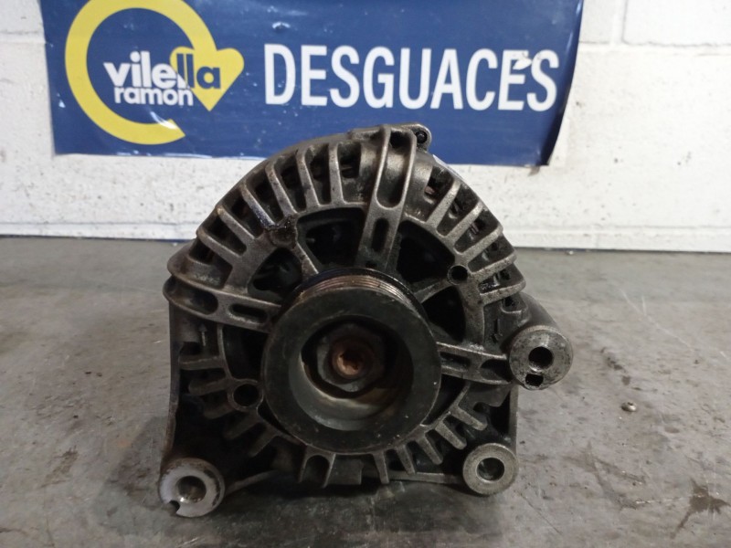 Recambio de alternador para bmw serie 3 berlina (e46) 2.0 16v diesel cat referencia OEM IAM TG15C012 7789980 90V 150A