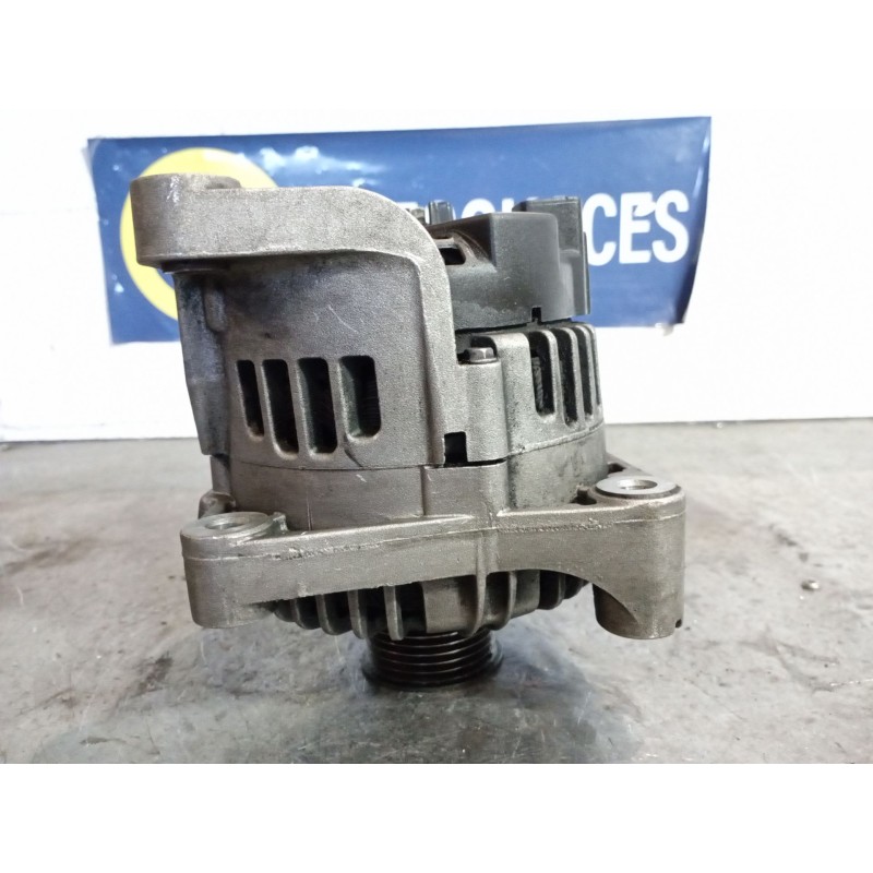 Recambio de alternador para bmw serie 3 berlina (e46) 2.0 16v diesel cat referencia OEM IAM TG15C012 7789980 90V 150A