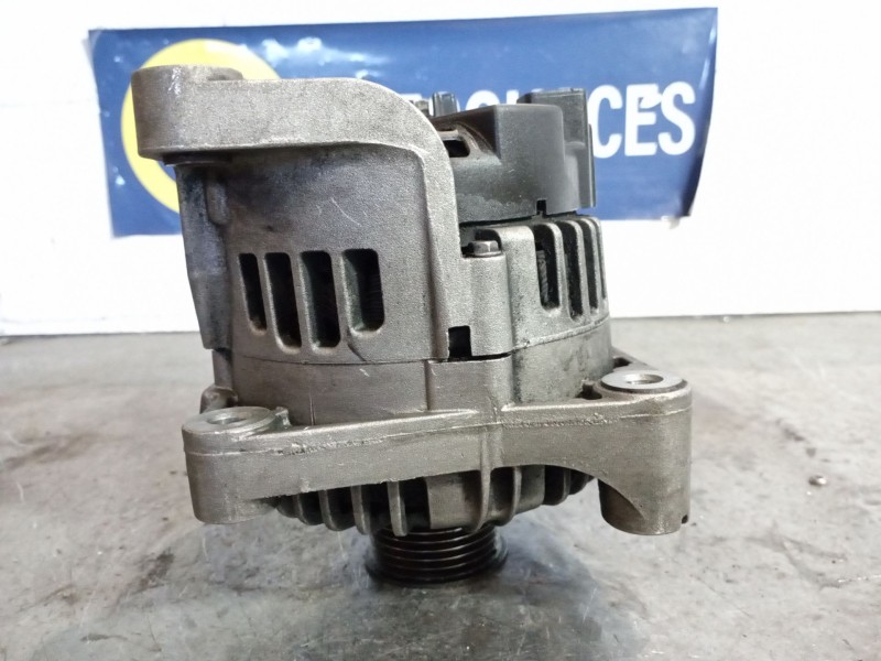 Recambio de alternador para bmw serie 3 berlina (e46) 2.0 16v diesel cat referencia OEM IAM TG15C012 7789980 90V 150A