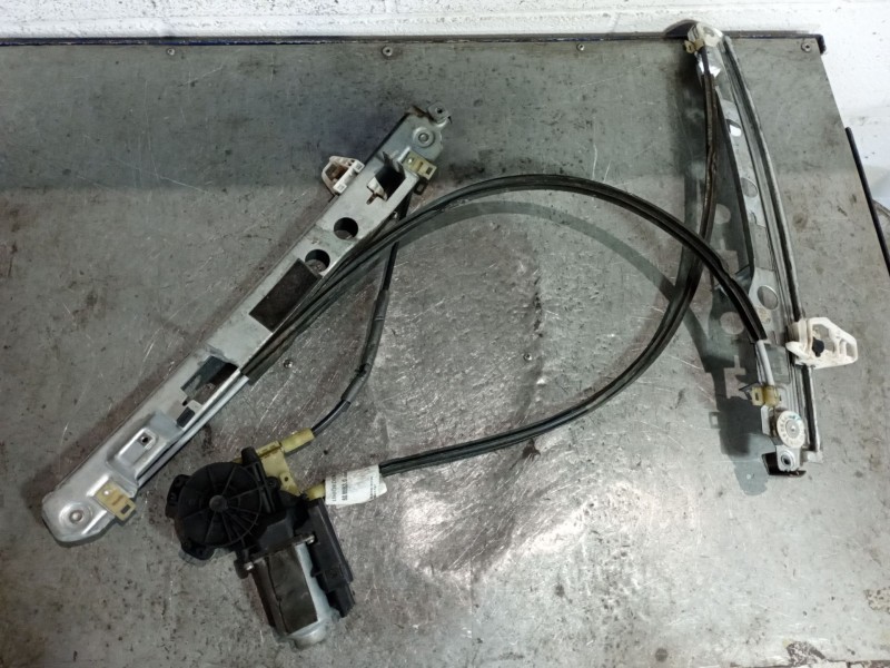 Recambio de elevalunas delantero izquierdo para renault megane ii berlina 3p  | 0.02 - 0.09  | 0.02 - 0.09 referencia OEM IAM   