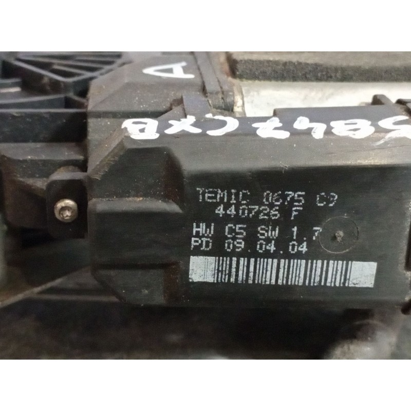 Recambio de elevalunas delantero derecho para renault megane ii berlina 3p  | 0.02 - 0.09  | 0.02 - 0.09 referencia OEM IAM   