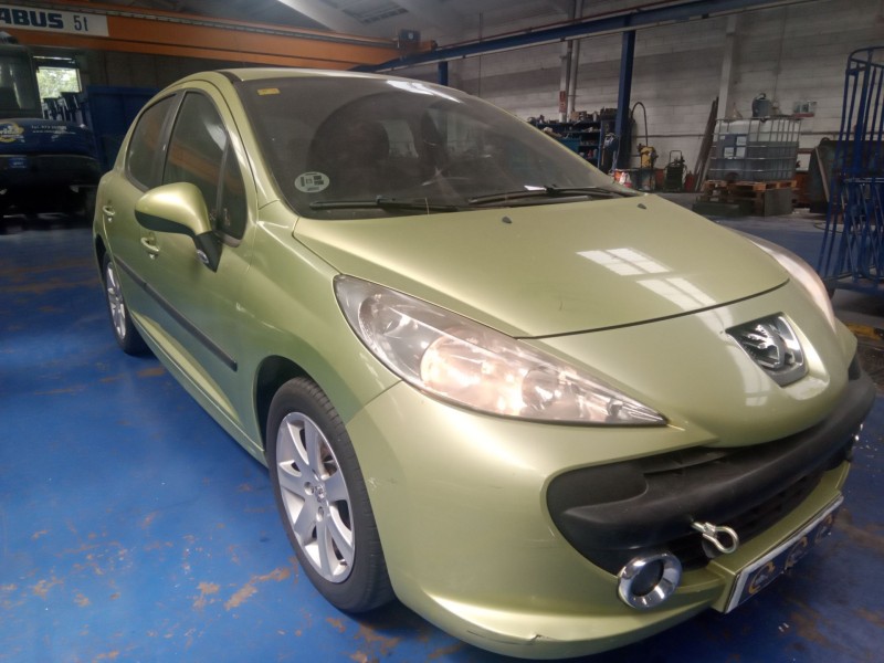 peugeot 207 del año 2006