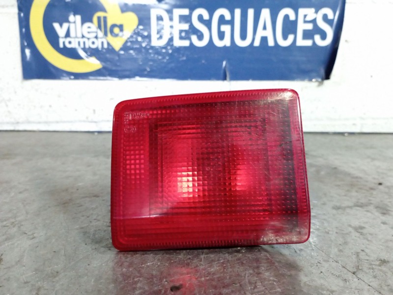 Recambio de faro antiniebla trasero izquierdo para peugeot 407 sw 1.6 hdi referencia OEM IAM   