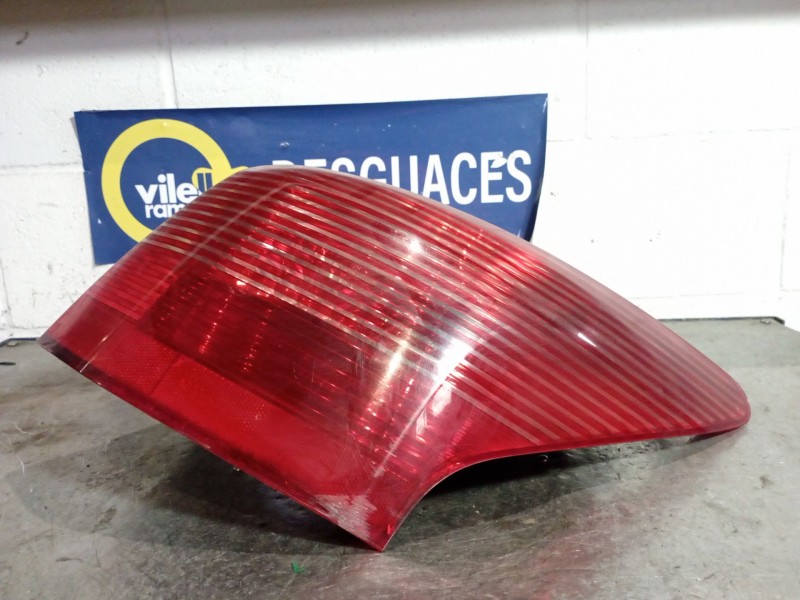 Recambio de piloto trasero derecho para peugeot 407 sw 1.6 hdi referencia OEM IAM   