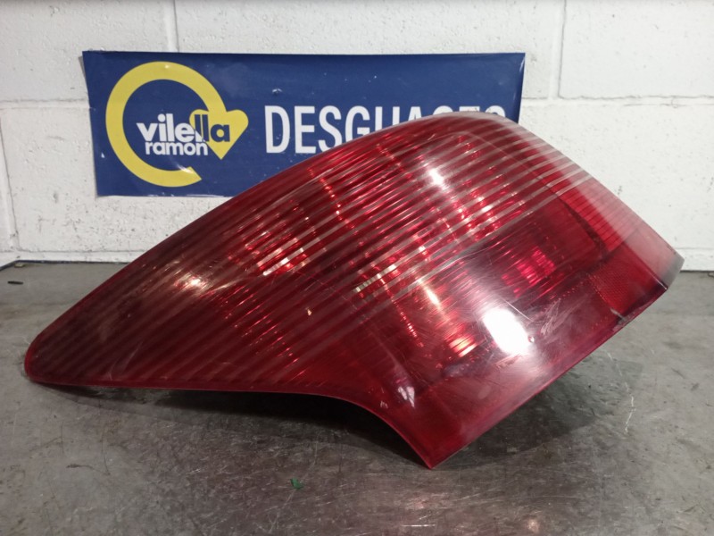 Recambio de piloto trasero izquierdo para peugeot 407 sw 1.6 hdi referencia OEM IAM   