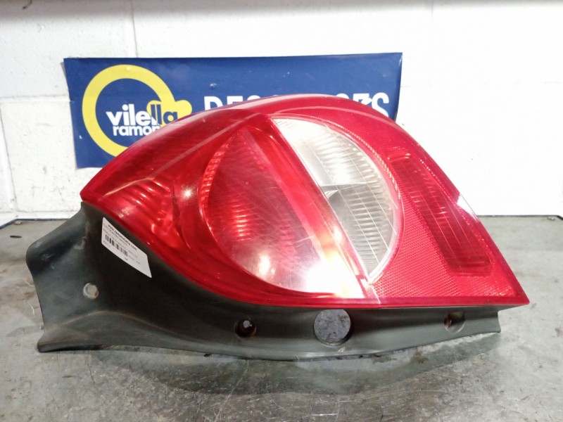 Recambio de piloto delantero derecho para renault clio exception2 1.5dci105 eco2 referencia OEM IAM   