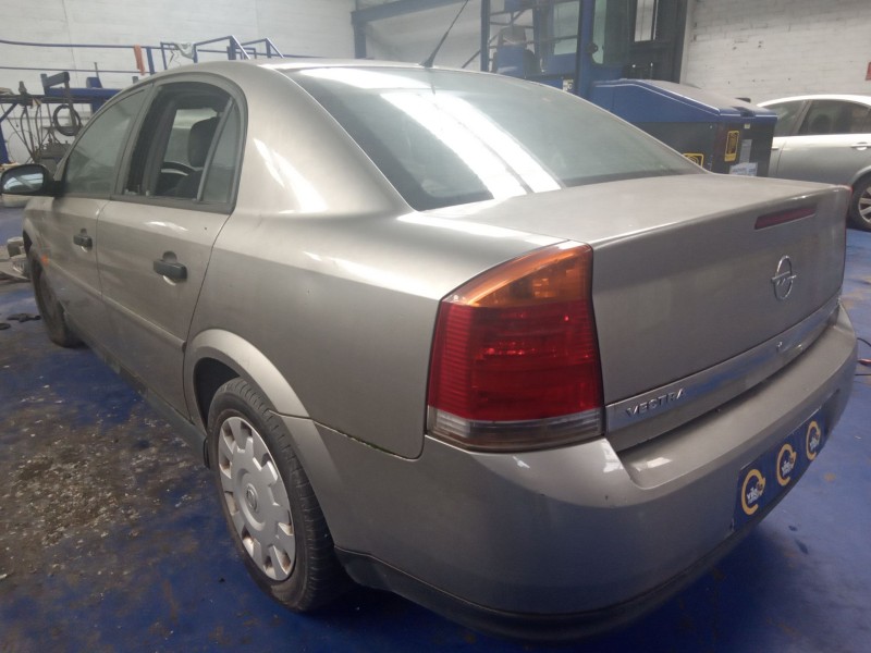 opel vectra c berlina del año 2003