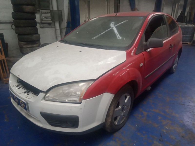 ford focus berlina (cap) del año 2004