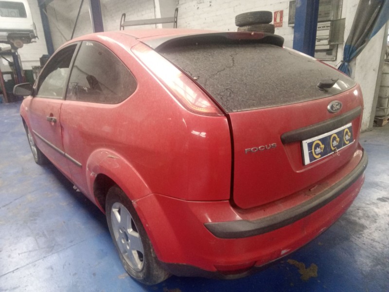 ford focus berlina (cap) del año 2004