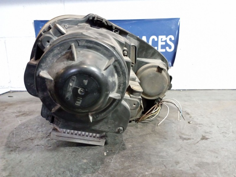 Recambio de faro izquierdo para volkswagen golf v berlina (1k1) 2.0 tdi referencia OEM IAM   