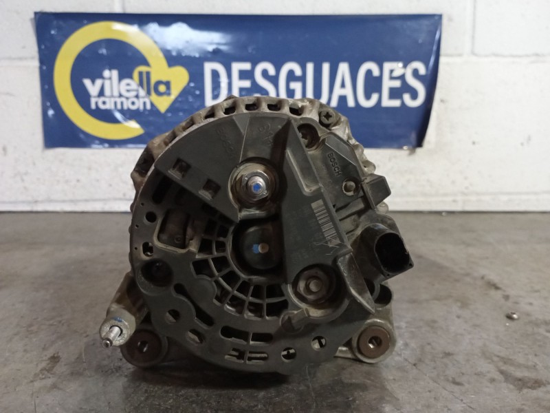 Recambio de alternador para volkswagen golf plus (5m1) 2.0 tdi referencia OEM IAM 0124525187 03L903023 14V 140A