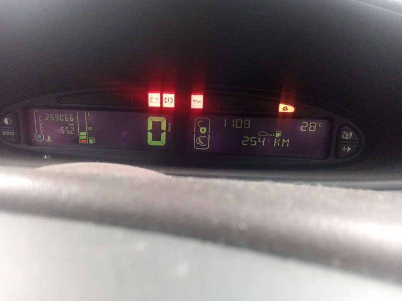 citroen xsara picasso del año 2004