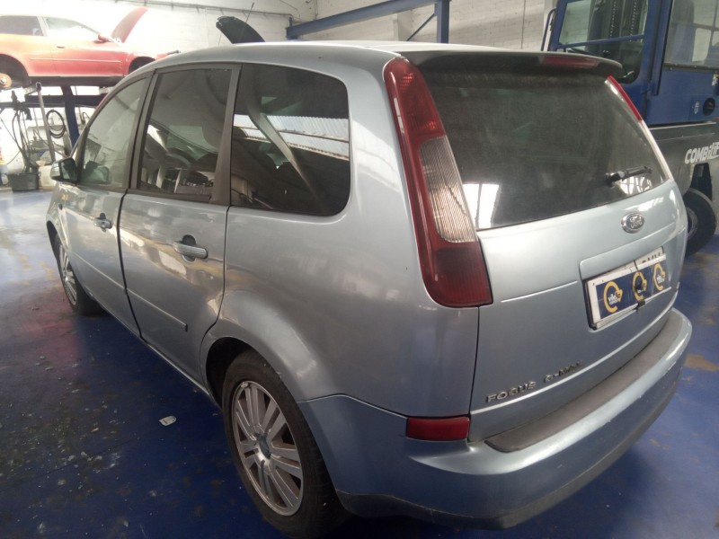 ford focus c-max del año 2004