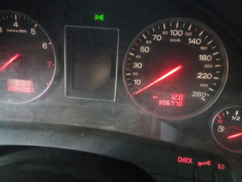 audi a4 berlina (8e) del año 2001