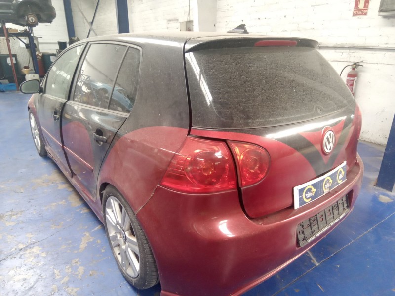 volkswagen golf v berlina (1k1) del año 2003