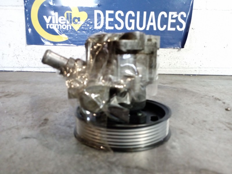 Recambio de bomba direccion para audi a4 avant (8e) 1.9 tdi (96kw) referencia OEM IAM   