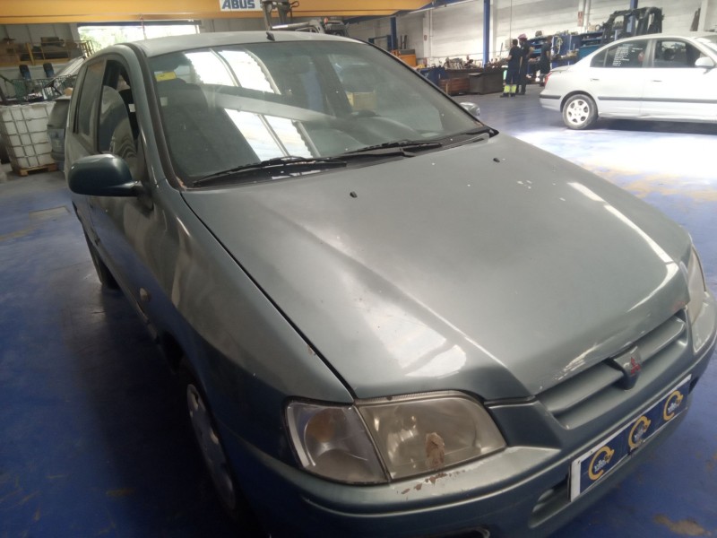 mitsubishi space star (dg0) del año 2002