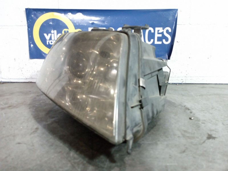 Recambio de faro derecho para audi a6 2.5 tdi quattro referencia OEM IAM   