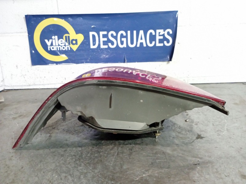 Recambio de piloto trasero izquierdo para toyota corolla (e12) referencia OEM IAM   