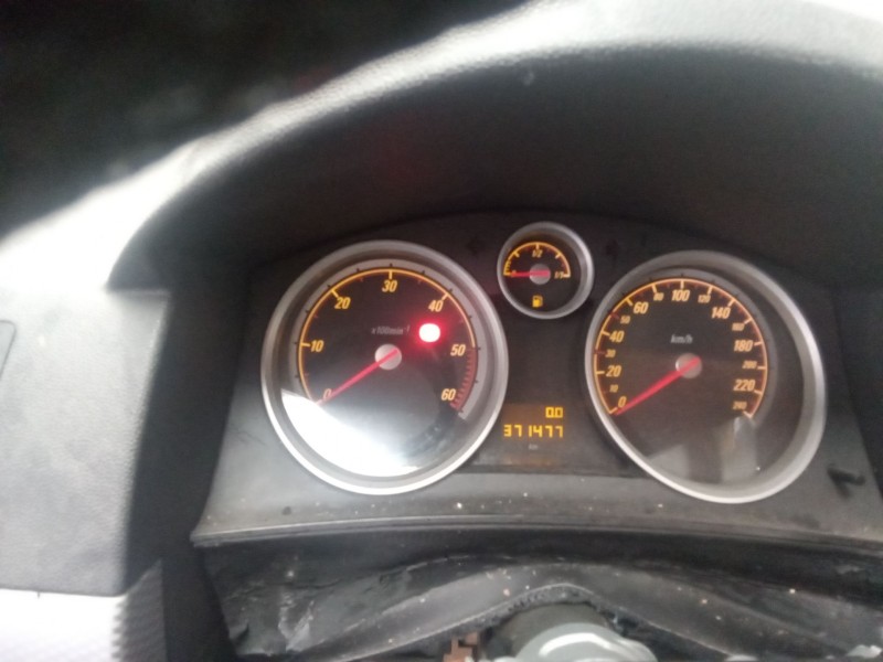 opel astra h berlina del año 2006