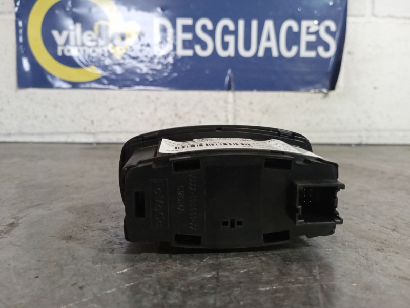 Recambio de mando luces para ford fiesta (ce1)  | 0.17 - ...  | 0.17 - ... referencia OEM IAM 1033718201  