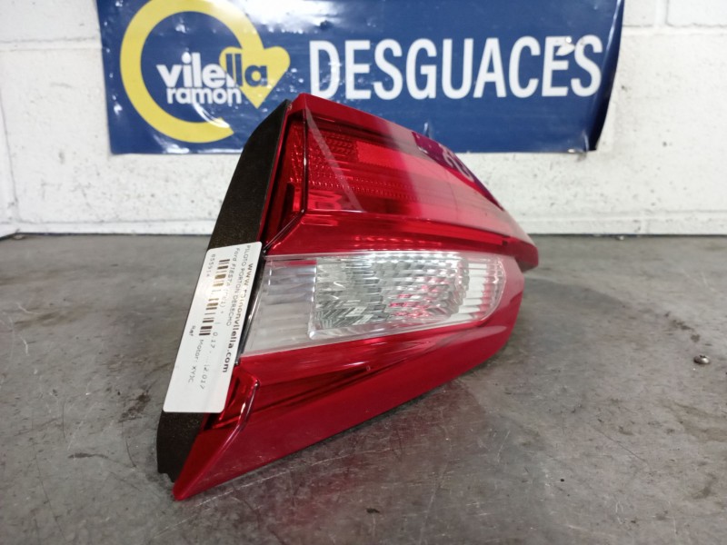 Recambio de piloto porton derecho para ford fiesta (ce1)  | 0.17 - ...  | 0.17 - ... referencia OEM IAM   