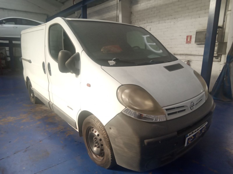 nissan primastar (x83) del año 2006